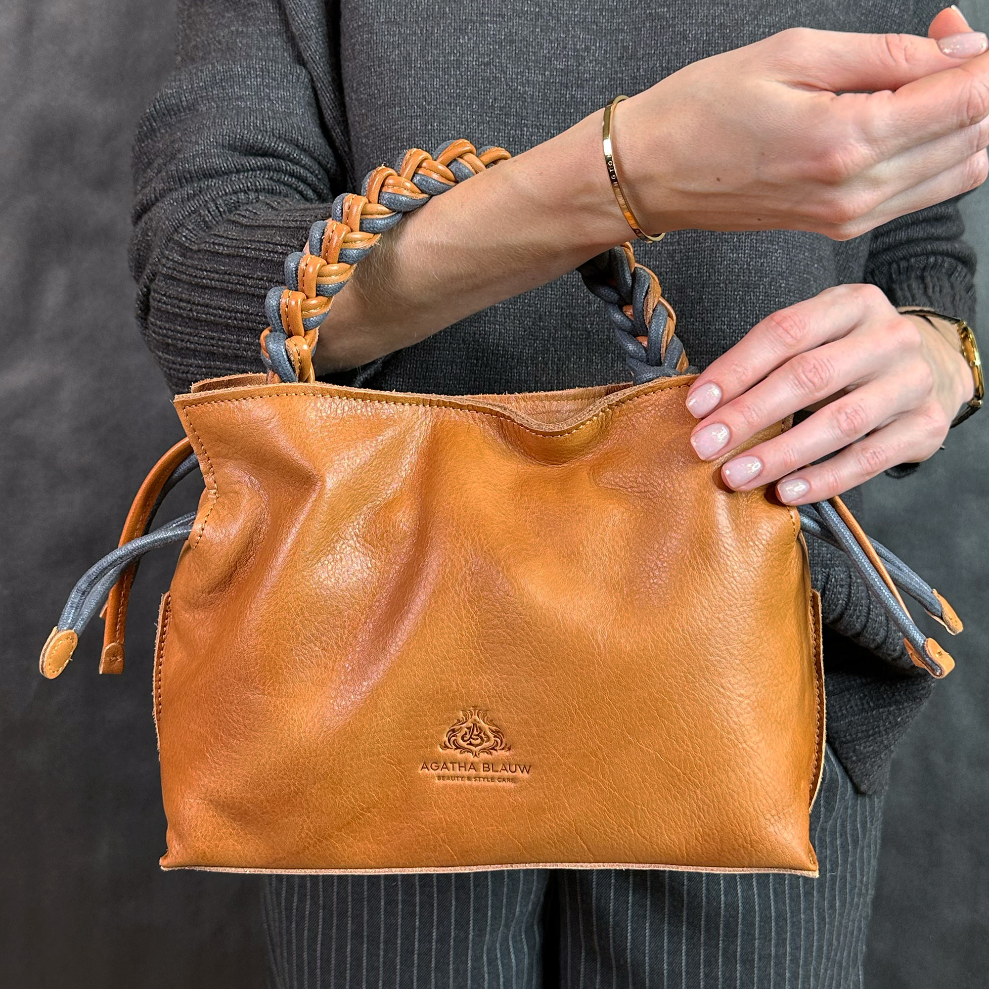 Женская кожаная сумка серии Marigold