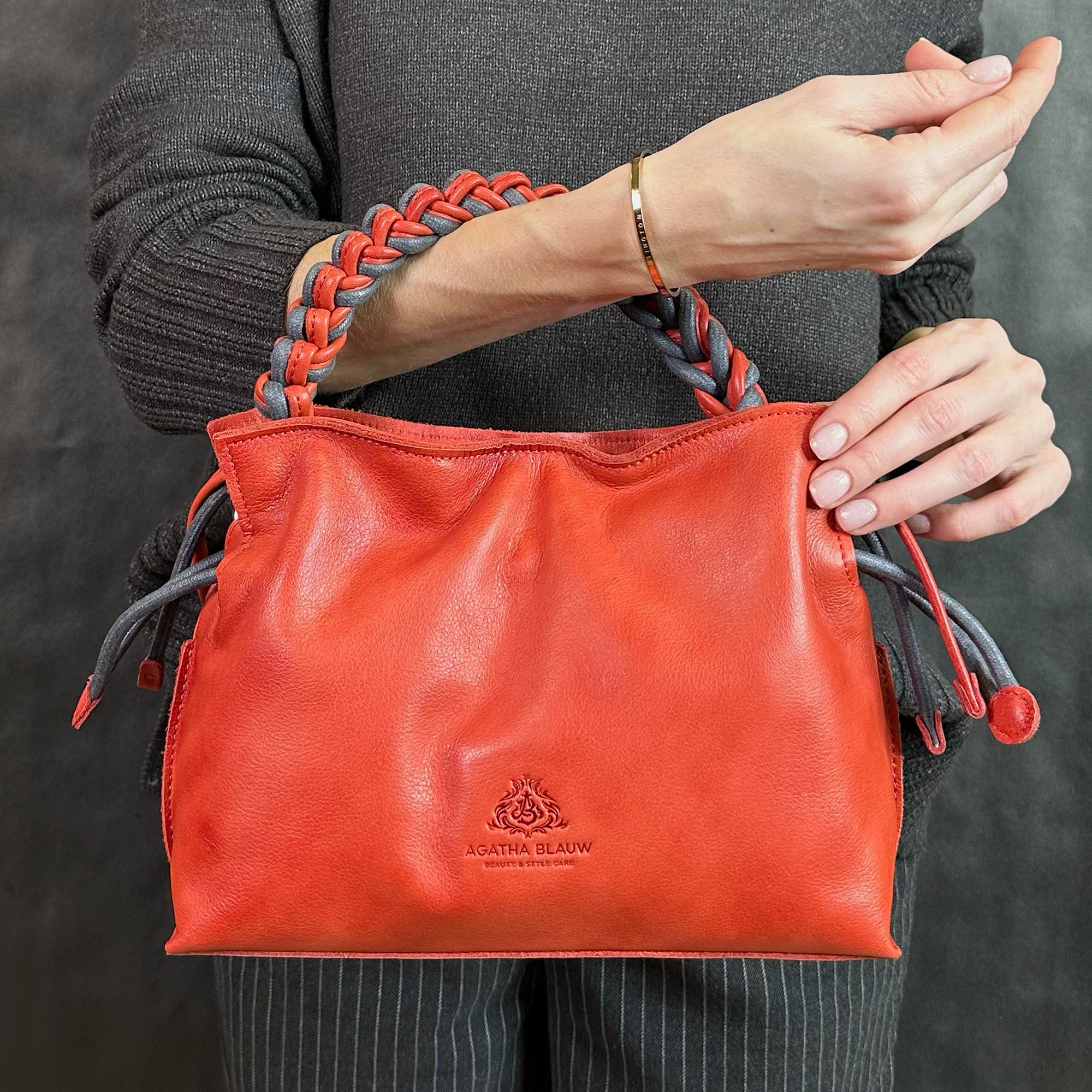 Женская кожаная сумка серии Marigold