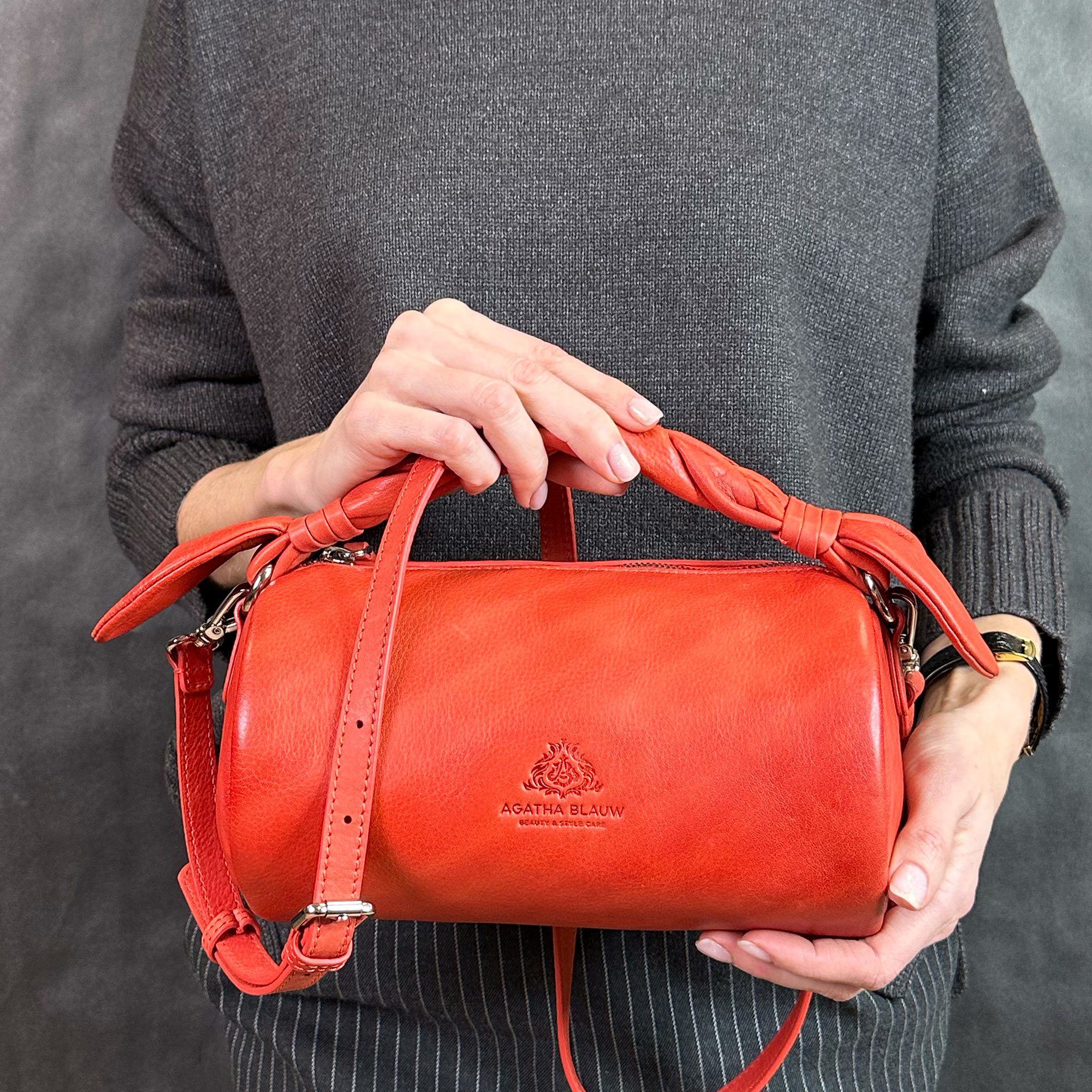 Женская кожаная сумка-тубус Agatha Blauw серии Sunflower