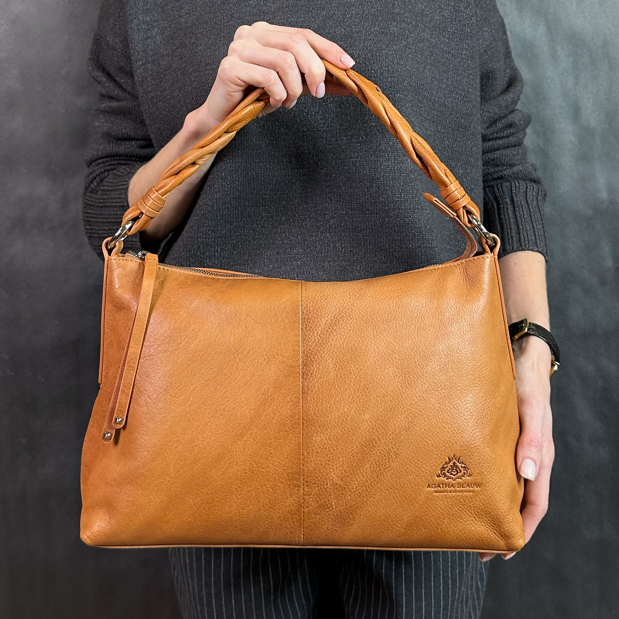 Женская кожаная сумка серии Wisteria