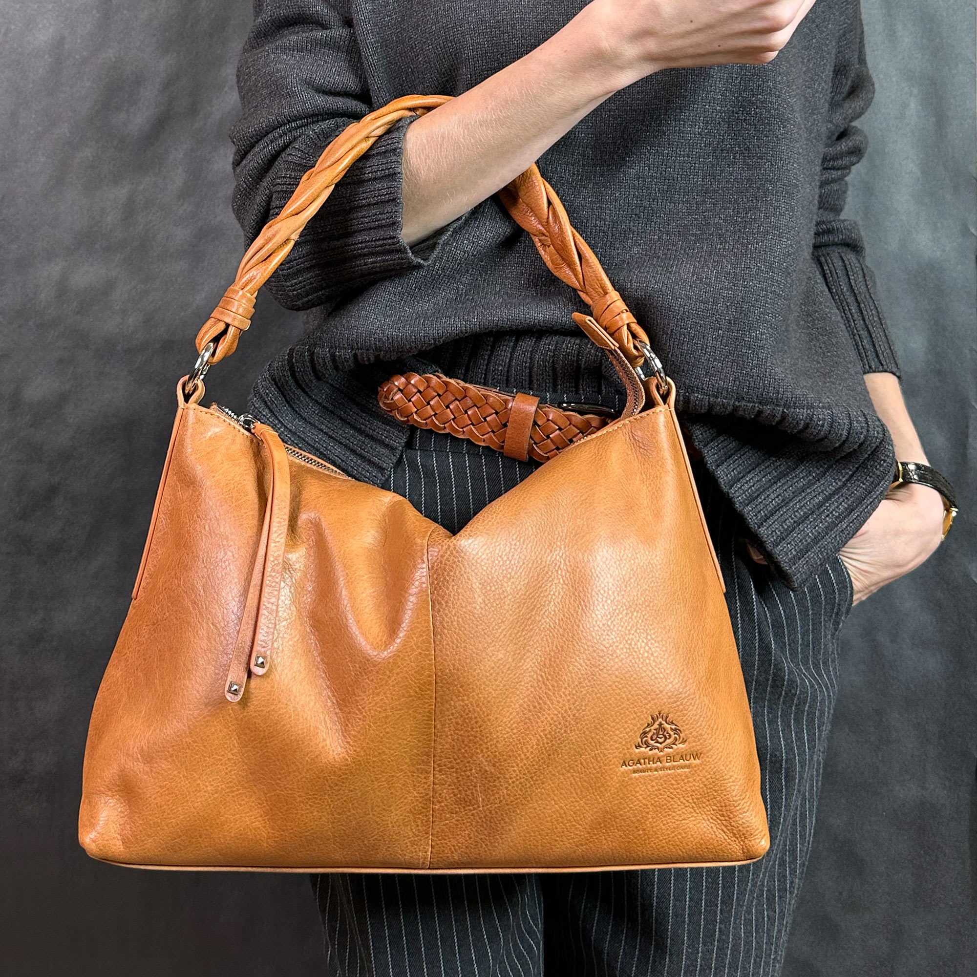 Женская кожаная сумка серии Wisteria