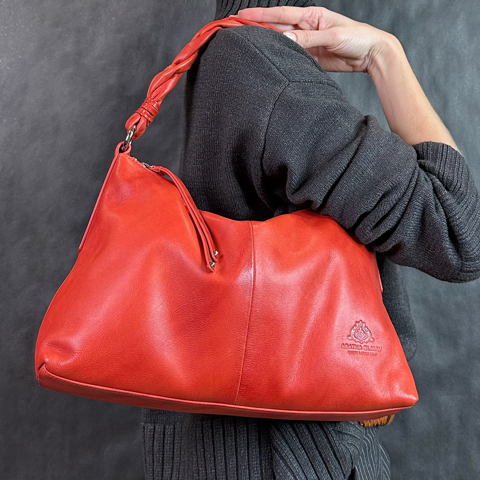 Женская кожаная сумка серии Wisteria